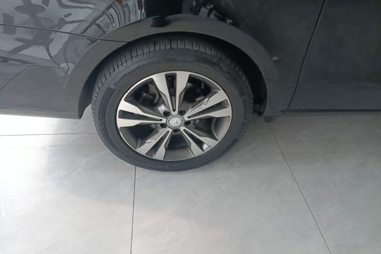 Used Mercedes-Benz V-Class 2017 V 260 Avantgarde Edition