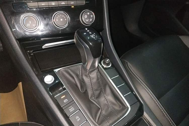 Used Volkswagen Sagitar 2022 280TSI DSG Flyover Edition
