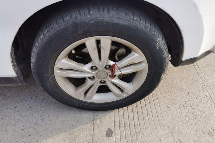 Used Hyundai ix35 2013 2.0L Automatic Two-Wheel Drive Smart GLS China V Standard