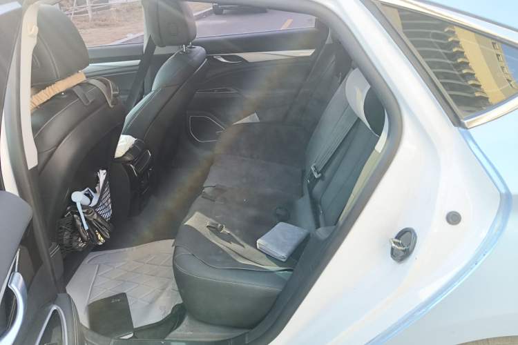 Used Geely Auto Emgrand GT New Energy 2018 1.5T PHEV Yaoxiang Edition Left Rear Seat