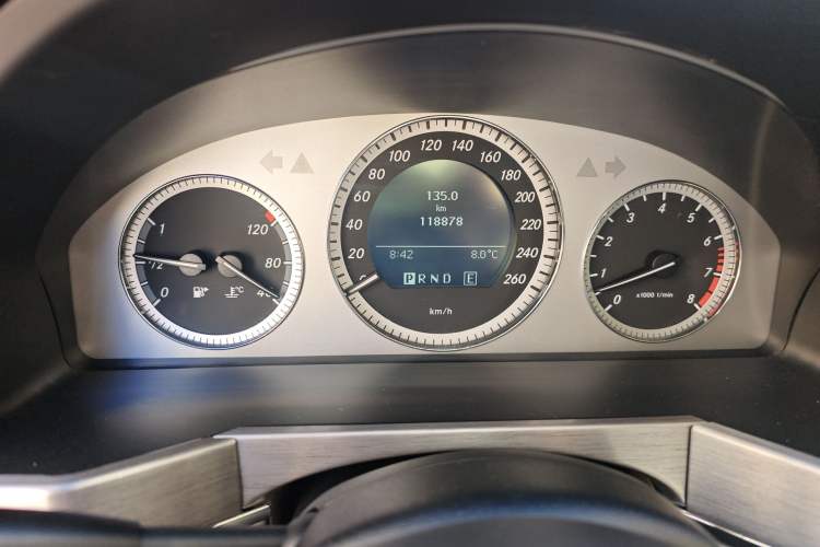 Used Mercedes-Benz GLK-Class 2011 GLK 300 4MATIC Fashion Model