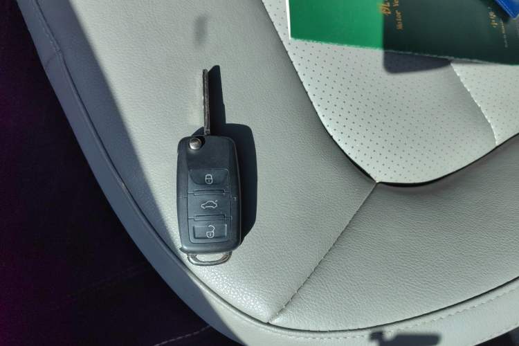 Used Volkswagen Bora 2013 1.6L Manual Fashion Edition
