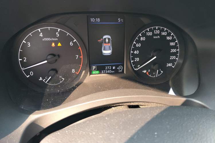 Used Nissan Teana 2021 2.0L XL Comfort Edition Odometer Close Up