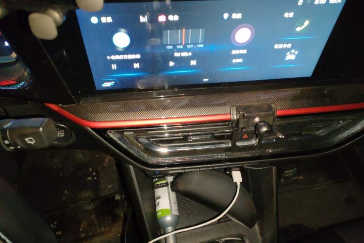 Used Oshan X5 2021 Revised Version 1.6L Manual Luxury Edition
