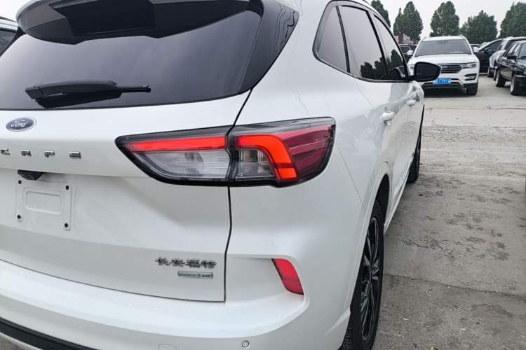 Used Ford Escape 2020 EcoBoost 245 Four-Wheel Drive ST-LINE Deluxe Edition Right Rear Taillight