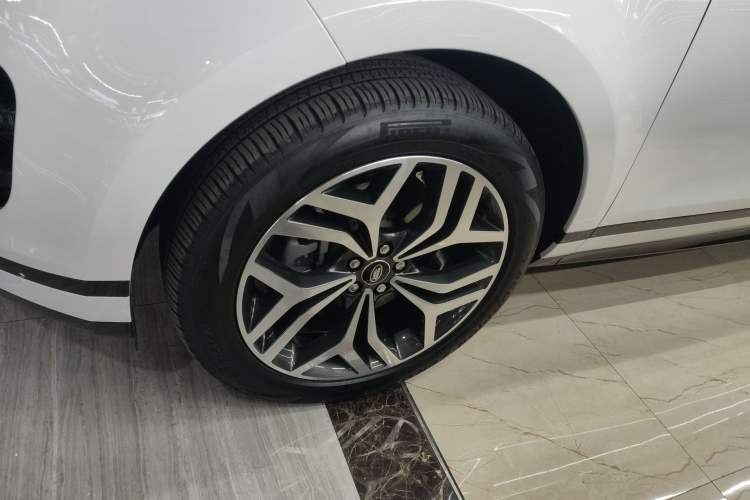 Used Land Rover Range Rover Evoque 2022 Aurora L 249 PS R-Dynamic Luxury Edition
