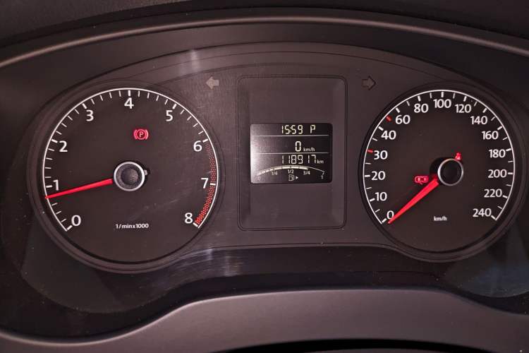 Used Volkswagen Sagitar 2014 Revised Version 1.6L Automatic Leading Edition Odometer Close Up