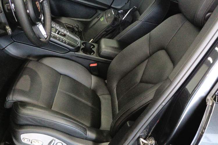 Used Porsche Macan 2018 Macan 2.0T
