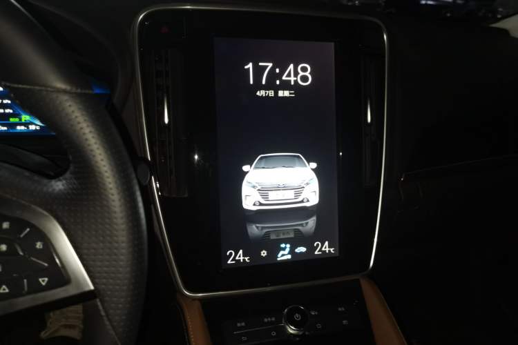 Used BYD Qin New Energy 2018 Qin EV450 Smart Connect Prestige Model Audio And AC Panel