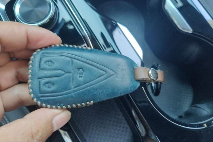 Used Buick Envision 2025 25T Entry-Grade Platinum Edition Vehicle Key