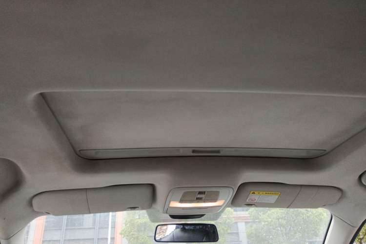 Used Roewe i5 2020 1.5L Automatic 4G Connect Luxury Flagship Edition