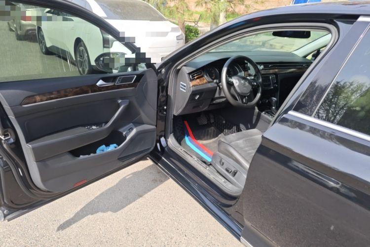 Used Volkswagen Magotan 2017 330TSI DSG Luxury Model Driver Seat