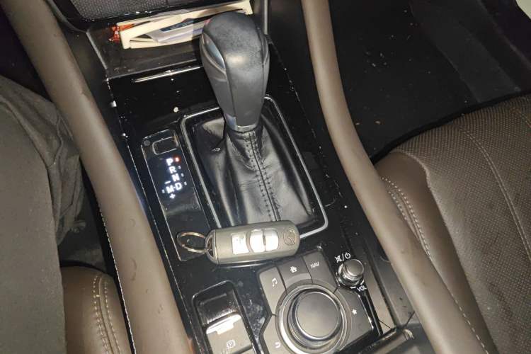 Used Mazda Atenza 2020 2.5L Sky Blue Prestige Edition Gear Lever