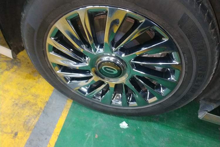 Used GAC Trumpchi M8 2023 Zongshi Series Dual-Motor YuZun Edition Right Rear Wheel Hub