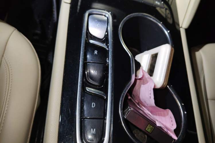 Used Buick Regal 2020 552T Elite Edition Gear Lever