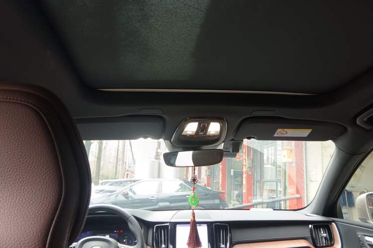 Used Volvo XC60 New Energy 2024 T8 Plug-in Hybrid Long-Range All-Wheel Drive Smart Luxury Edition Headliner