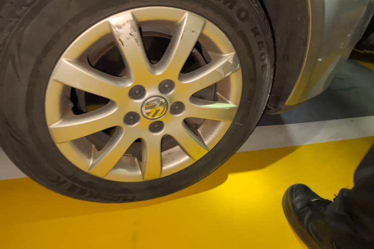 Used Volkswagen Polo 2009 Kica 1.4L Manual Fashion Edition
