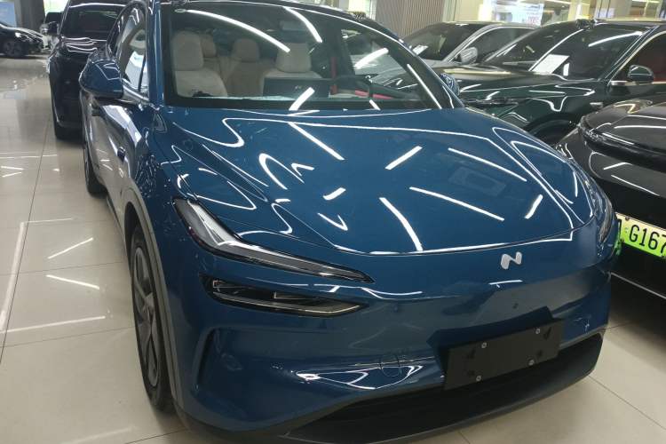 Used ONVO L60 2024 60 kWh Rear-Drive Version