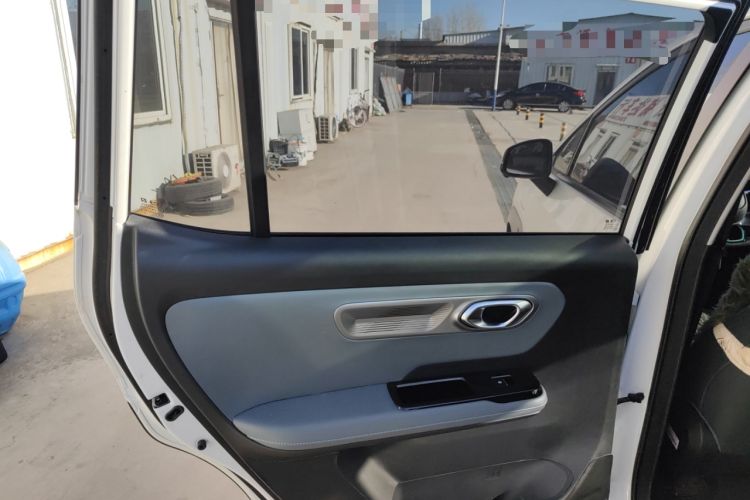 Used AION Y 2023 Younger Star Edition