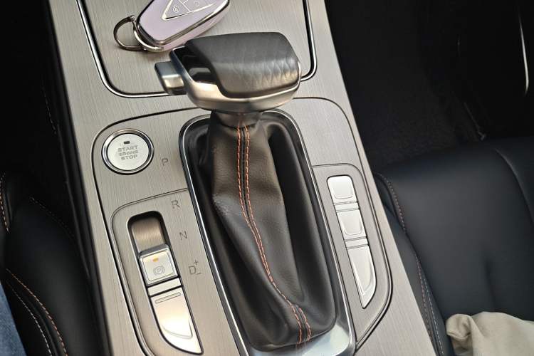 Used CHANGAN OSHAN X7 2020 1.5T Automatic Luxury Version