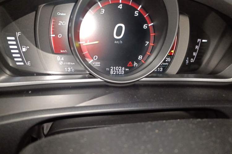 Used Volvo V40 2017 T3 Zhiyi Edition
