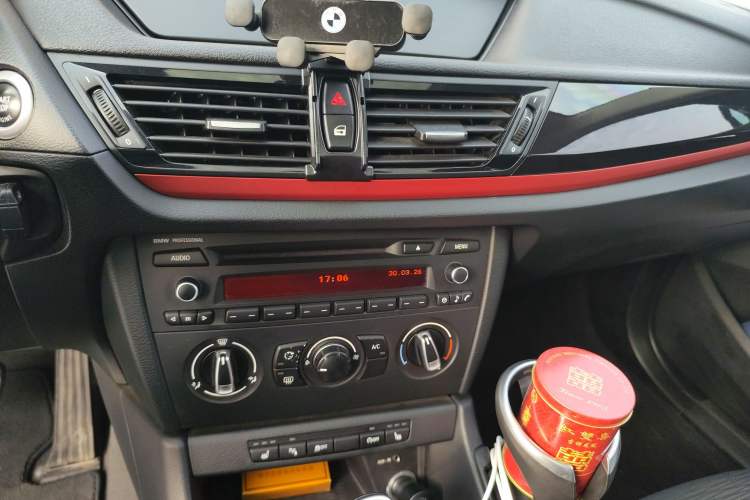 Used BMW X1 2015 sDrive18i Fashion Upgrade Edition
