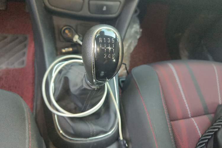 Used Buick Encore 2015 1.4T Manual Two-Wheel Drive Urban Advanced Model
