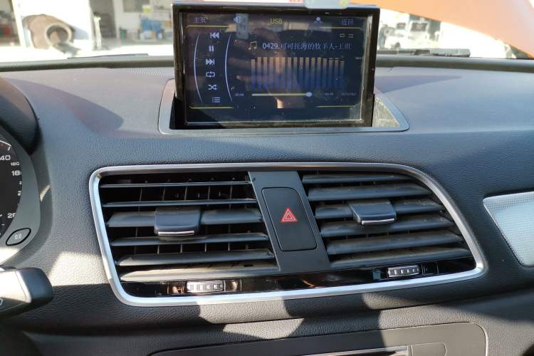 Used Audi Q3 2016 35 TFSI quattro all-wheel-drive style model