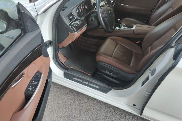 Used BMW 5 Series GT 2015 528i Leading Model Driver Seat