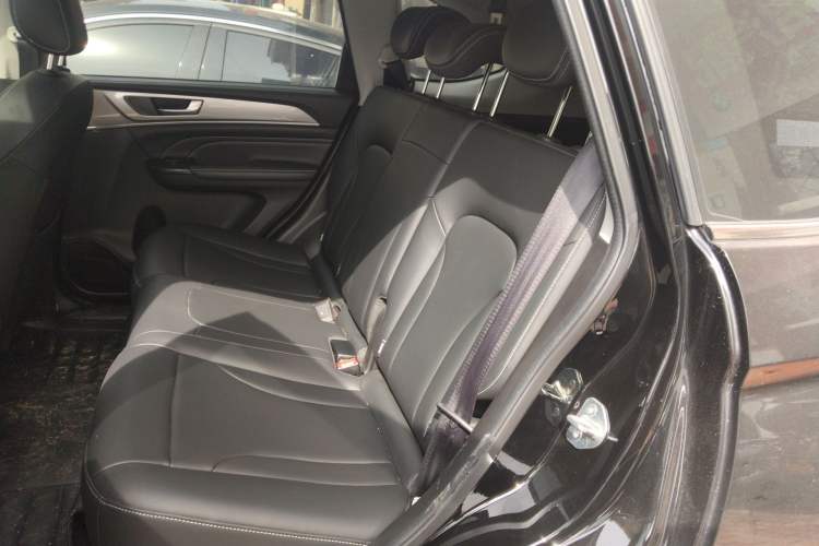 Used Haval M6 2021 PLUS 1.5T DCT Luxury Smart Connectivity Model
