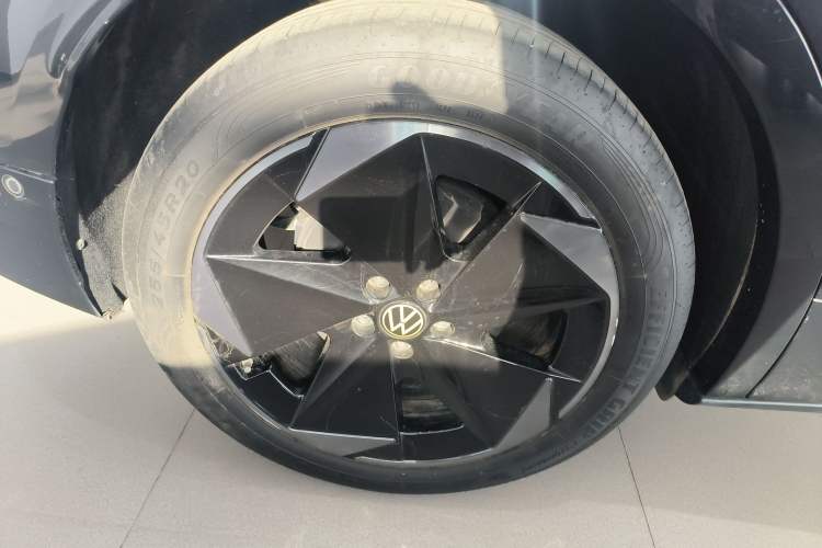 Used Volkswagen ID.UNYX 2024 Pro Long-Range Version Right Rear Wheel Hub