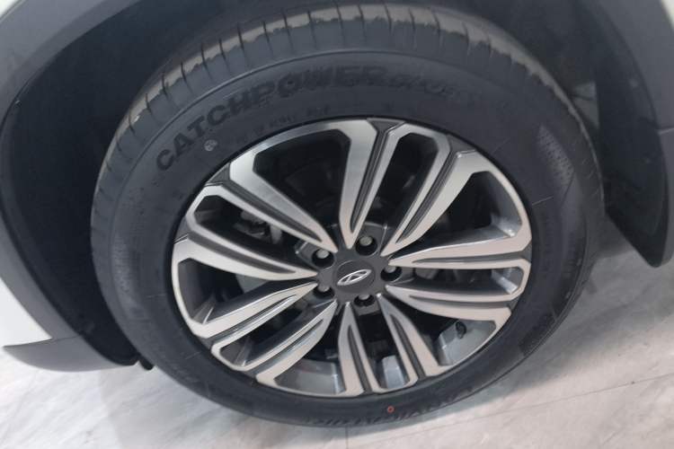 Used Chery Tiggo 8 2018 1.5 TCI Automatic Luxury 7-Seater Left Front Wheel Hub