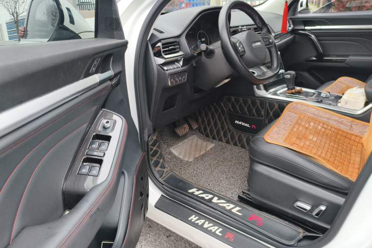 Used Haval F5 2018 1.5T i-Van Driver Seat
