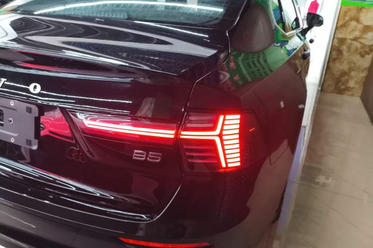 Used Volvo S90 2026 B5 Zhiyi Luxury Edition