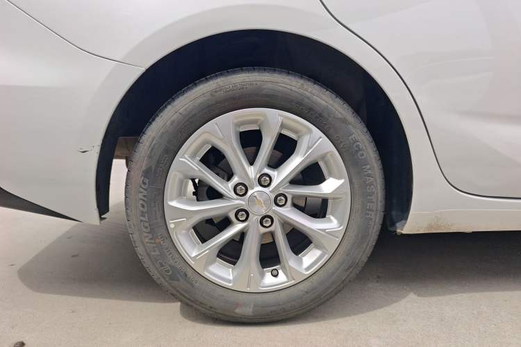 Used Chevrolet Monza 2024 1.5L Dual-Clutch Enjoyment Edition Right Rear Wheel Hub