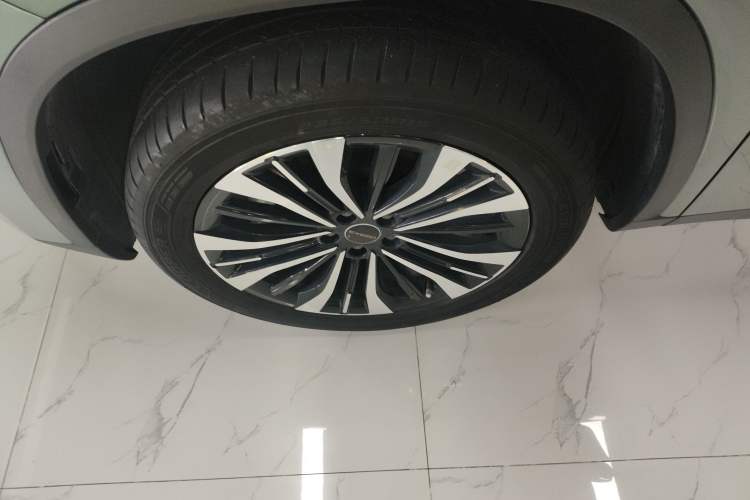 Used EXEED Lingyun 2024 400T Two-Wheel-Drive King Edition