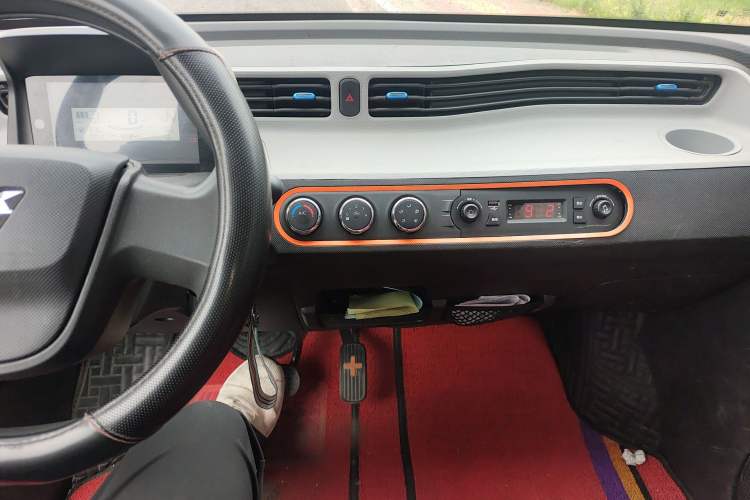 Used Wuling Hongguang MINIEV 2021 Macaron Fashion Edition Lithium-Ion Battery Audio And AC Panel