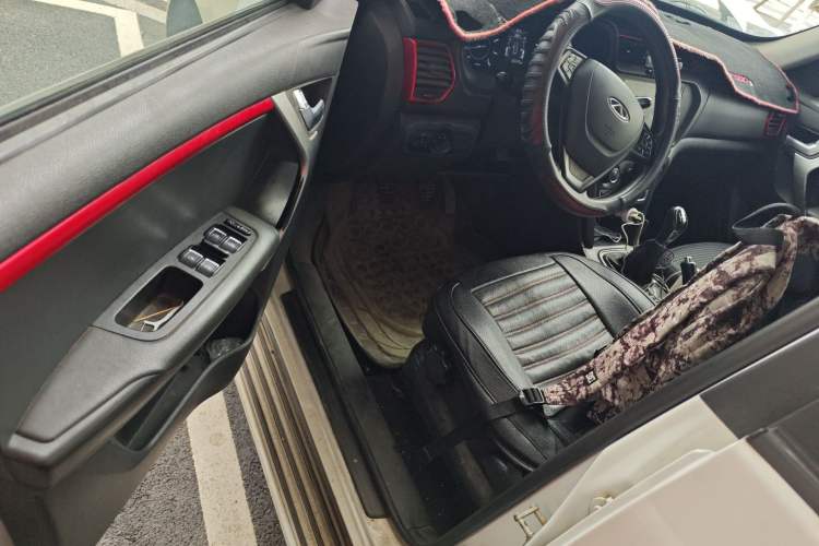 Used Chery Tiggo 3 2016 1.6L Manual Fashion Edition Driver Seat