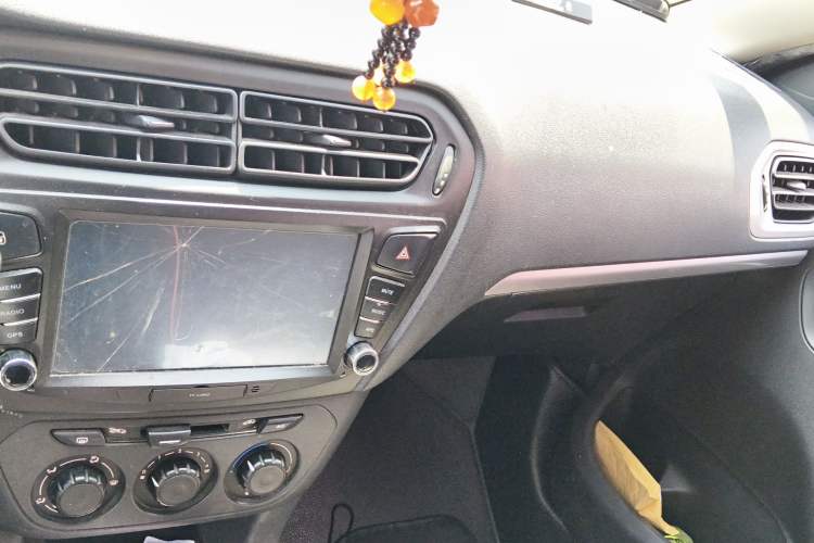 Used Peugeot 301 2014 1.6L Manual Comfort Edition Audio And AC Panel