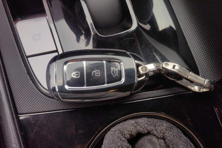 Used Hyundai Elantra 2021 240TGDi DCT LUX Prestige Edition Vehicle Key