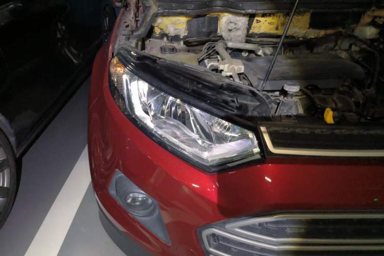 Used Ford EcoSport 2013 1.5L Automatic Fashion Model
