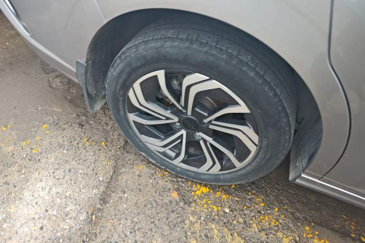 Used Dongfeng Aeolus Yixuan 2021 230T Automatic Glory Edition
