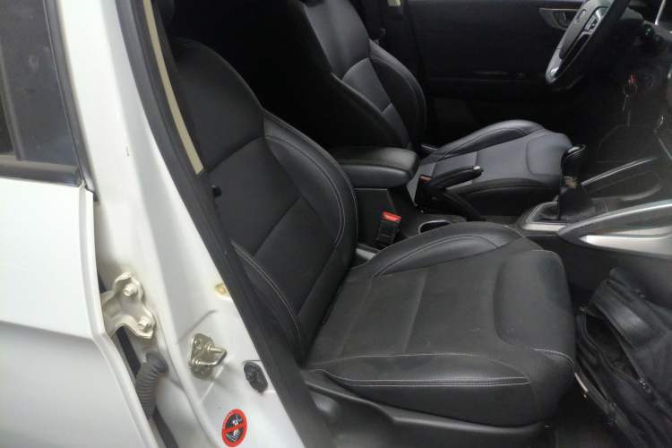 Used Geely Auto Vision X3 2017 1.5L Manual Elite Model Right Front Seat