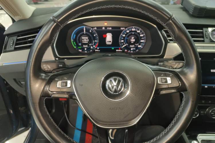 Used Volkswagen Variant New Energy 2019 GTE model
