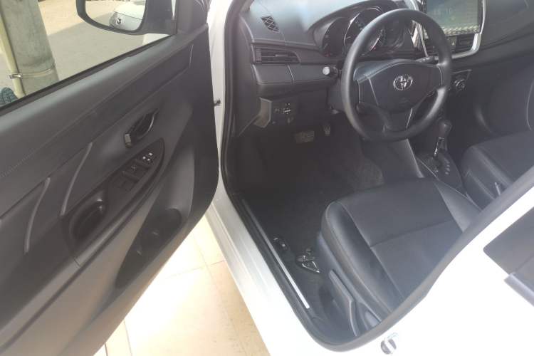 Used Toyota YARiS L Zhi Xiang 2017 1.5E CVT Dynamic Edition Driver Seat