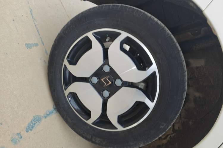 Used SOL E10X 2021 302 km Range Ultra-Advanced Version 31.4 kWh
