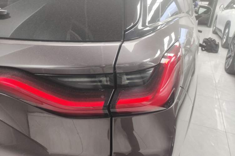 Used Nio ES8 2020 415 km Signature Edition 6-Seater Version