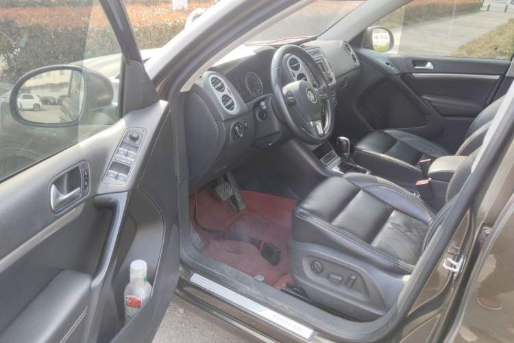 Used Volkswagen Tiguan 2017 300TSI Automatic Two-Wheel Drive Silk Road Comfort Edition
