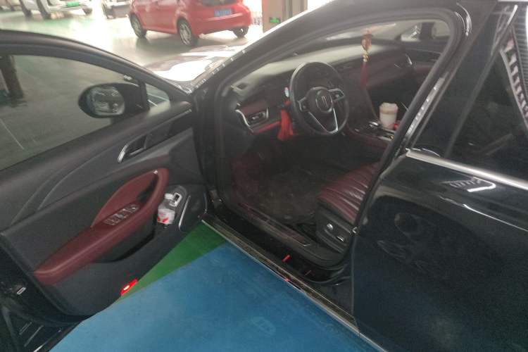 Used Hongqi H5 2024 2.0T Automatic Smart Connect Flagship Edition