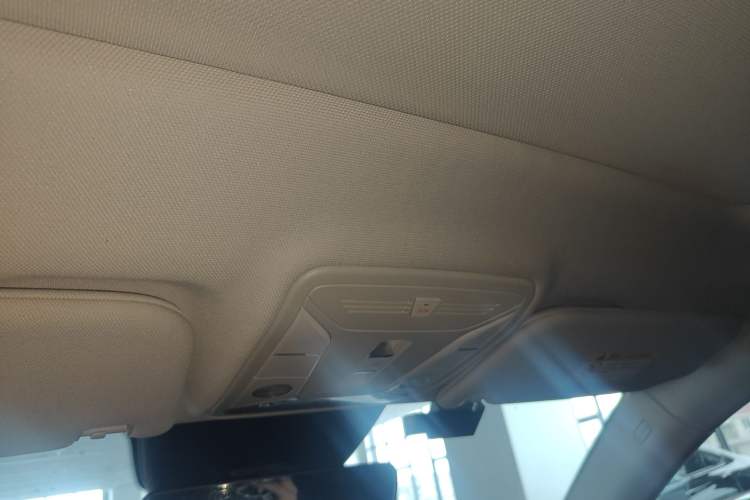 Used Hongqi HS5 2022 Revised Version 2.0T Smart Connect Flagship Edition
